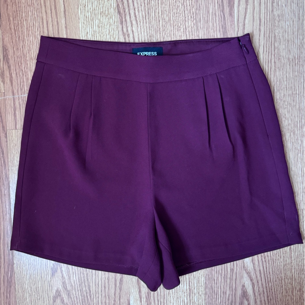 Express Women's Plum Dress Shorts. Size 0